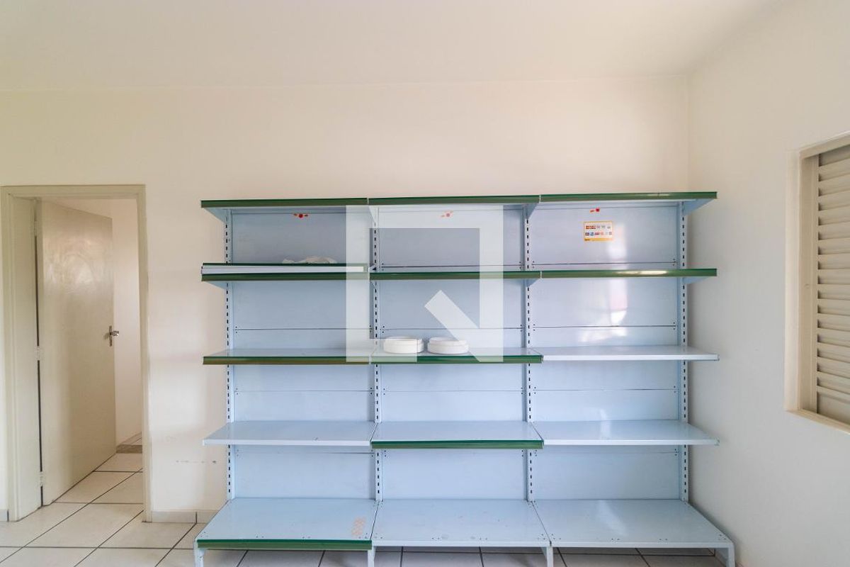 Casa à Venda - Jardim Planalto, 4 Quartos,  295 m2 em , Campinas - sp | SoloBR