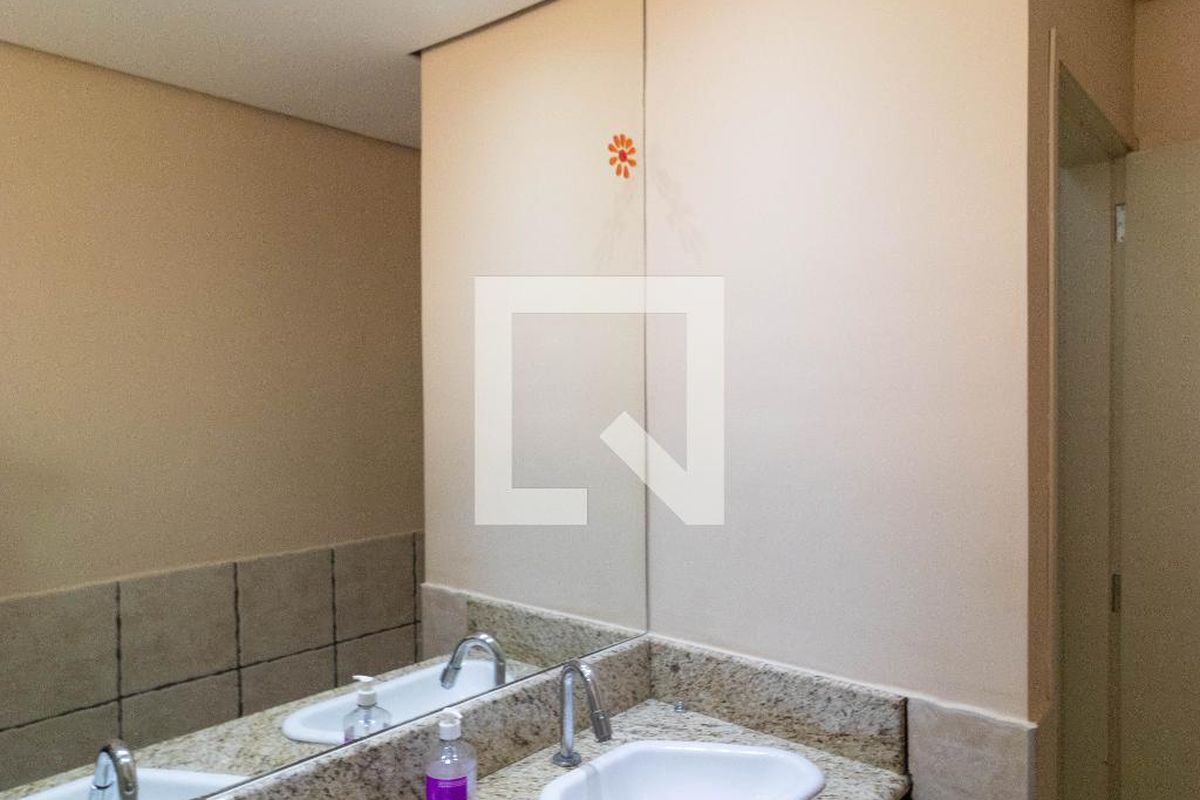 Casa à Venda - Jardim Planalto, 4 Quartos,  295 m2 em , Campinas - sp | SoloBR
