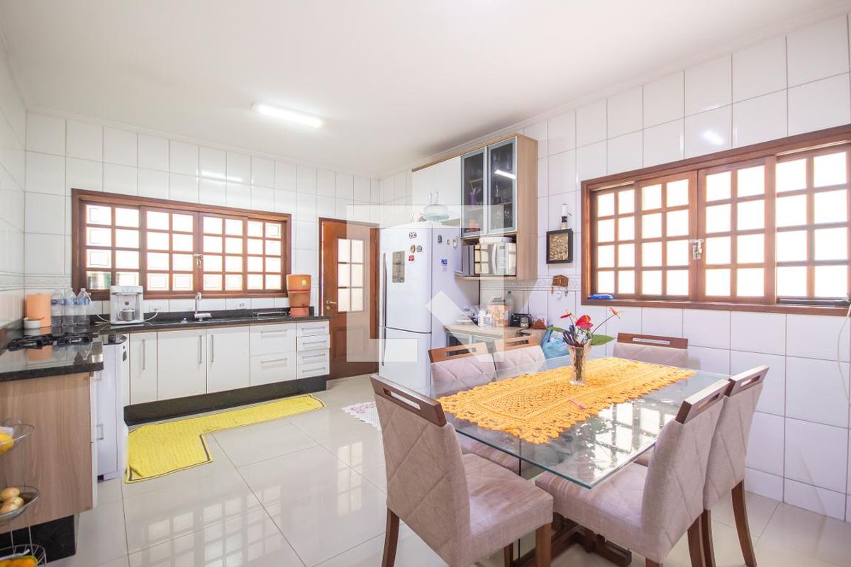 Casa, 3 quartos, 152 m² - Foto 33