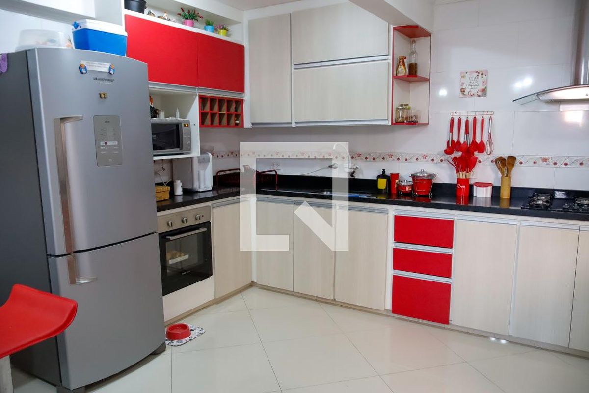Casa, 3 quartos, 217 m² - Foto 68