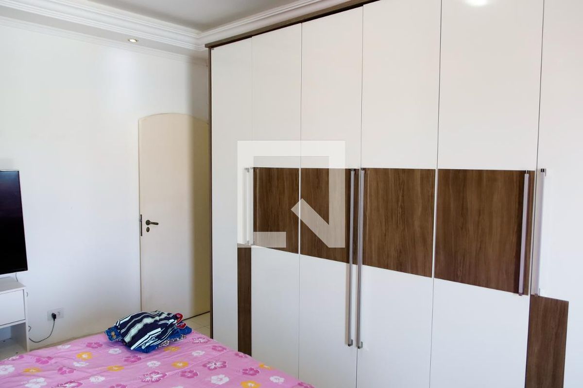 Casa, 3 quartos, 217 m² - Foto 44
