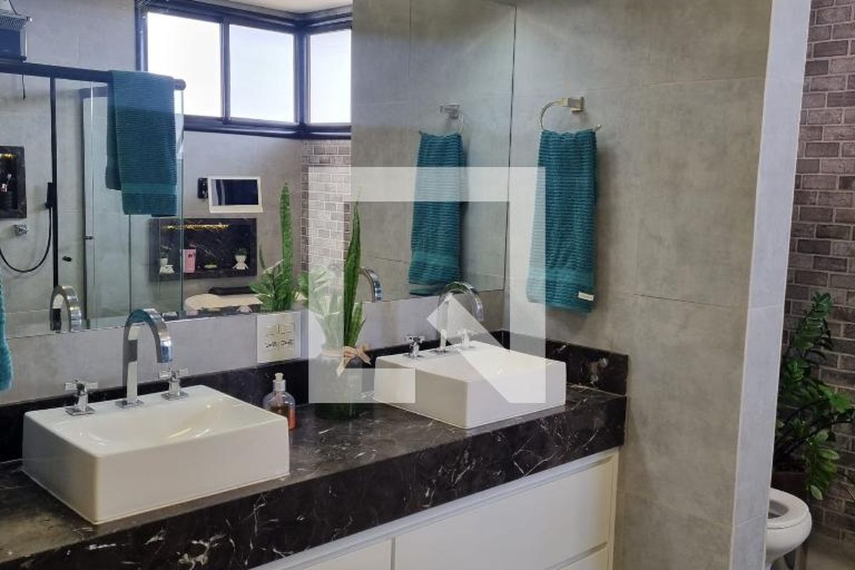 Casa à Venda - Swiss Park, 3 Quartos,  376 m2 em , Campinas - sp | SoloBR