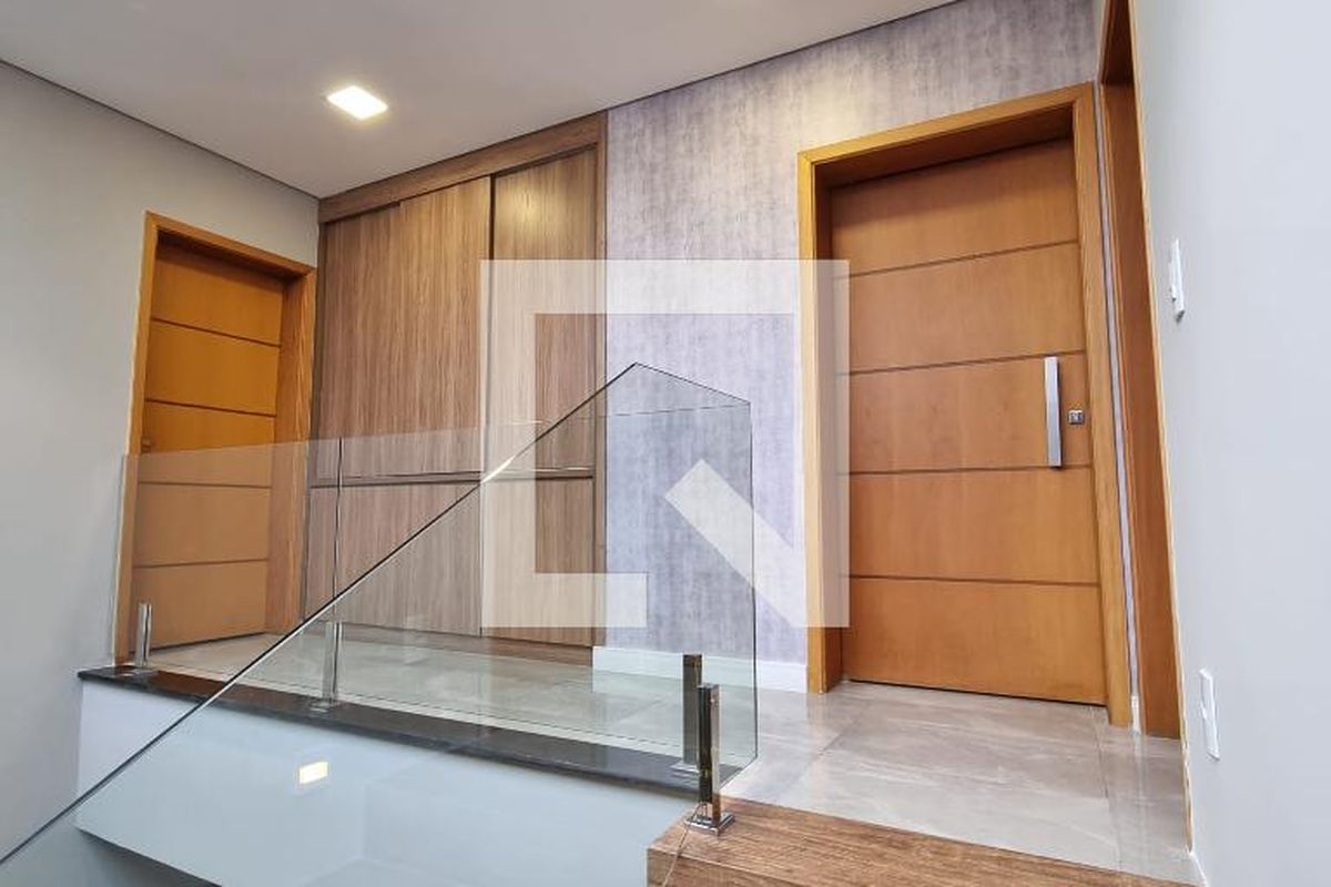 Casa à Venda - Swiss Park, 3 Quartos,  376 m2 em , Campinas - sp | SoloBR