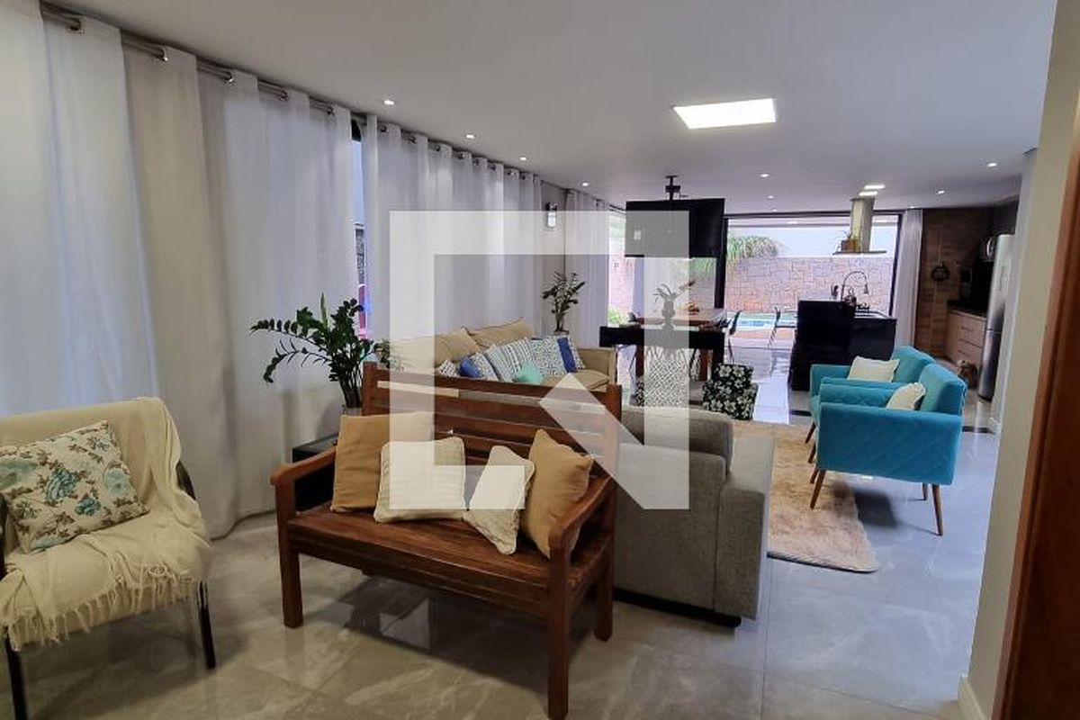 Casa à Venda - Swiss Park, 3 Quartos,  376 m2 em , Campinas - sp | SoloBR