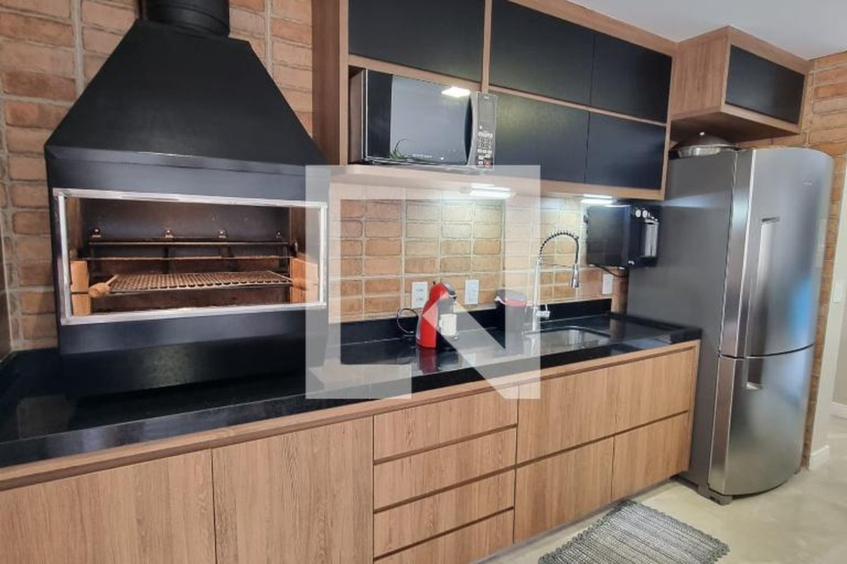 Casa à Venda - Swiss Park, 3 Quartos,  376 m2 em , Campinas - sp | SoloBR