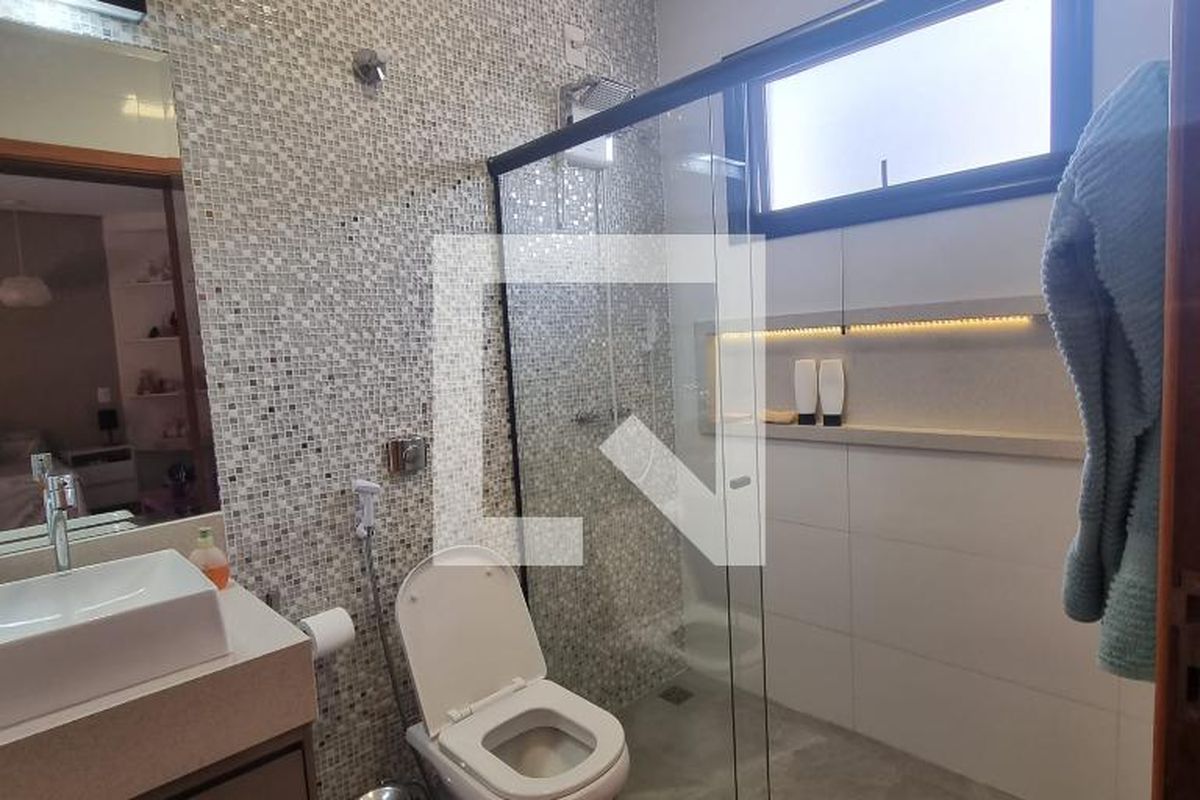 Casa à Venda - Swiss Park, 3 Quartos,  376 m2 em , Campinas - sp | SoloBR