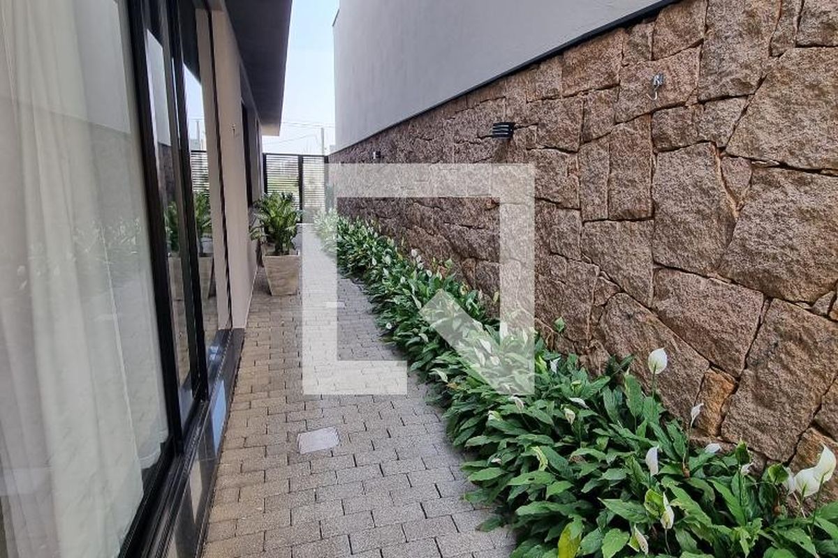 Casa à Venda - Swiss Park, 3 Quartos,  376 m2 em , Campinas - sp | SoloBR