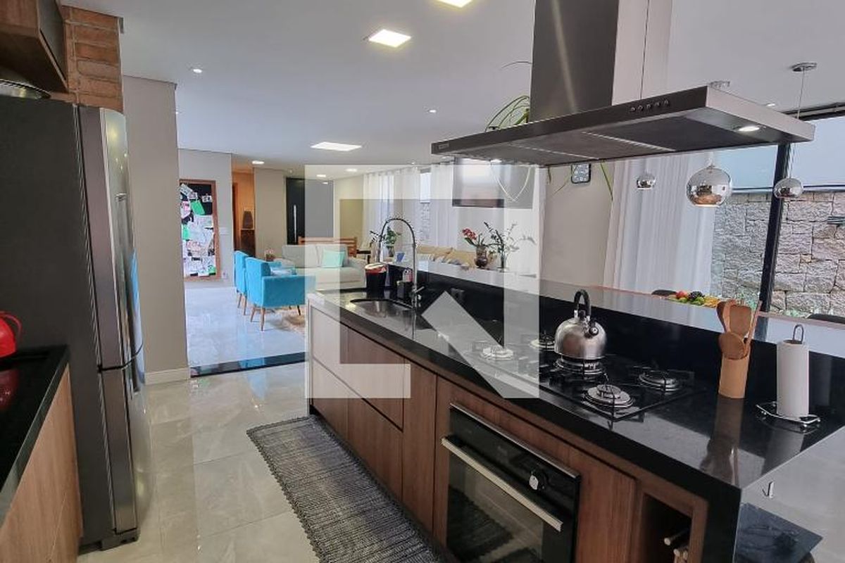 Casa à Venda - Swiss Park, 3 Quartos,  376 m2 em , Campinas - sp | SoloBR