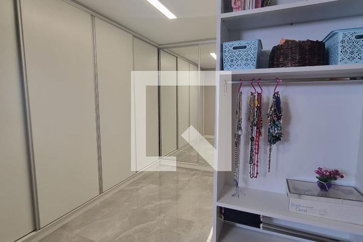 Casa à Venda - Swiss Park, 3 Quartos,  376 m2 em , Campinas - sp | SoloBR
