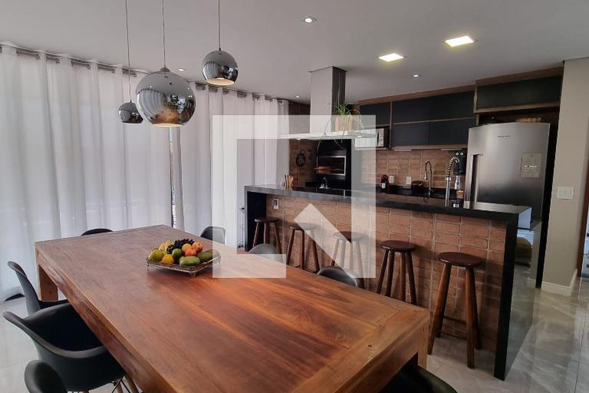 Casa à Venda - Swiss Park, 3 Quartos,  376 m2 em , Campinas - sp | SoloBR