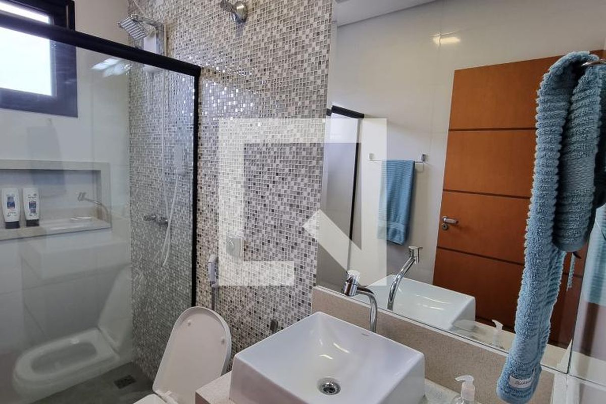 Casa à Venda - Swiss Park, 3 Quartos,  376 m2 em , Campinas - sp | SoloBR