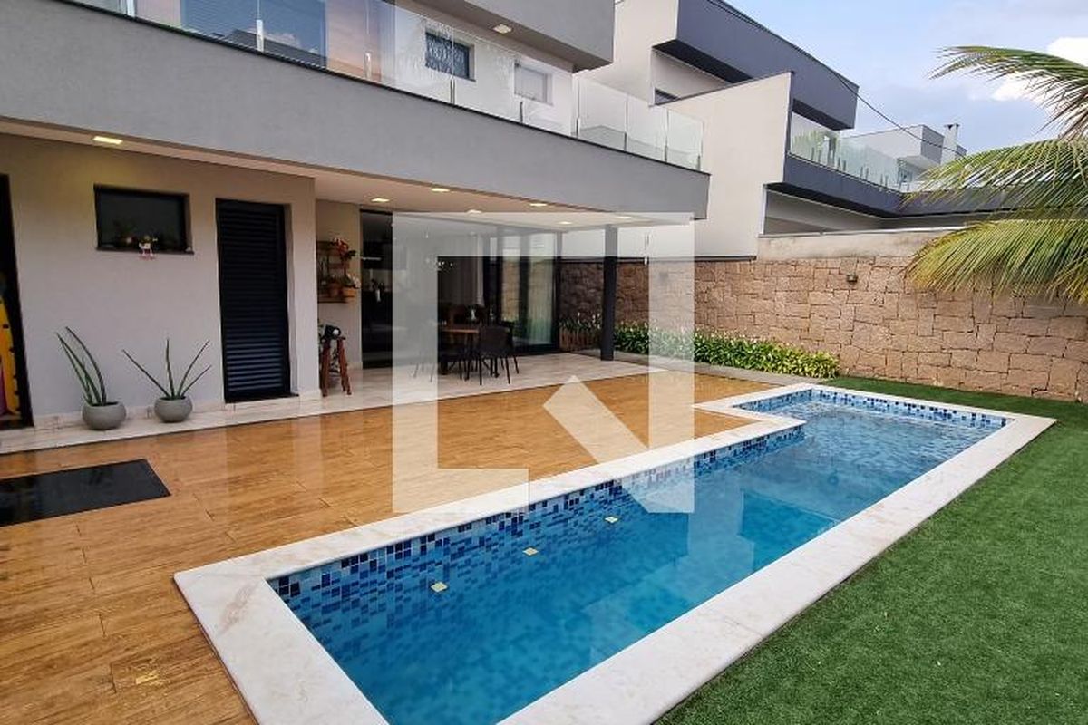 Casa à Venda - Swiss Park, 3 Quartos,  376 m2 em , Campinas - sp | SoloBR