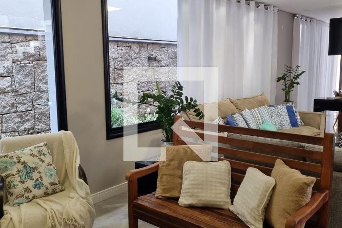 Casa à Venda - Swiss Park, 3 Quartos,  376 m2 em , Campinas - sp | SoloBR