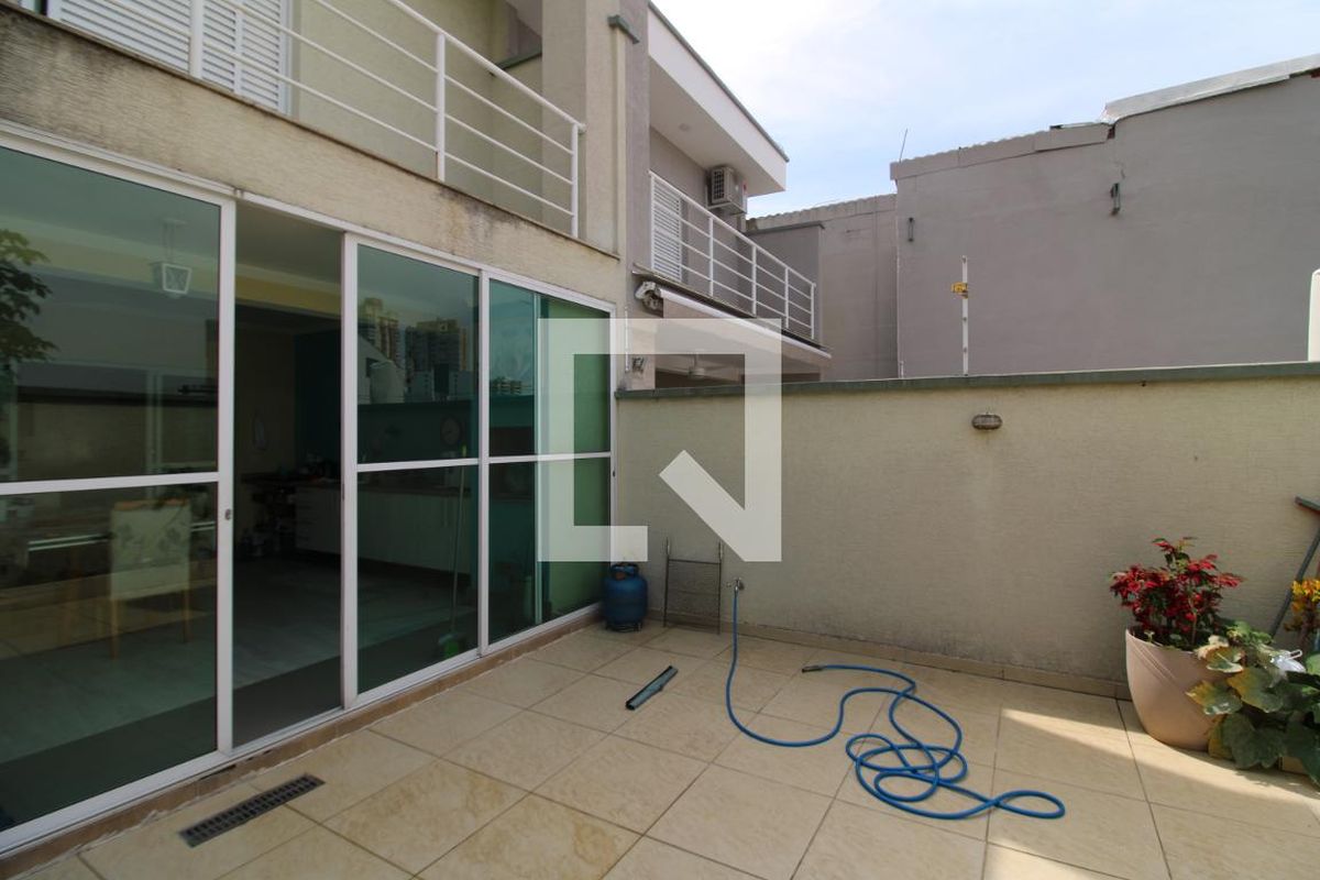 Casa, 3 quartos, 244 m² - Foto 114