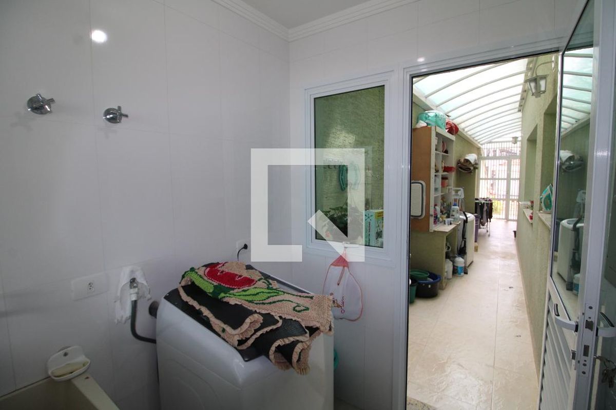 Casa, 3 quartos, 244 m² - Foto 104