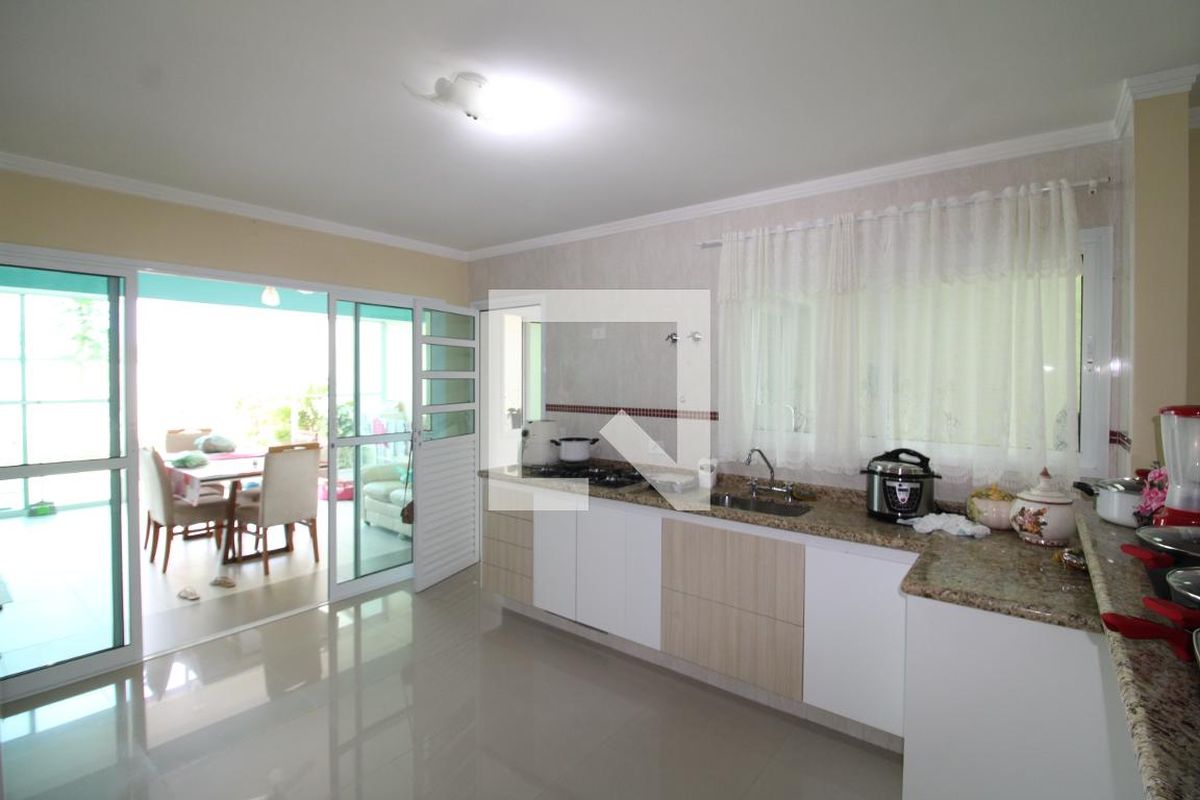 Casa, 3 quartos, 244 m² - Foto 84