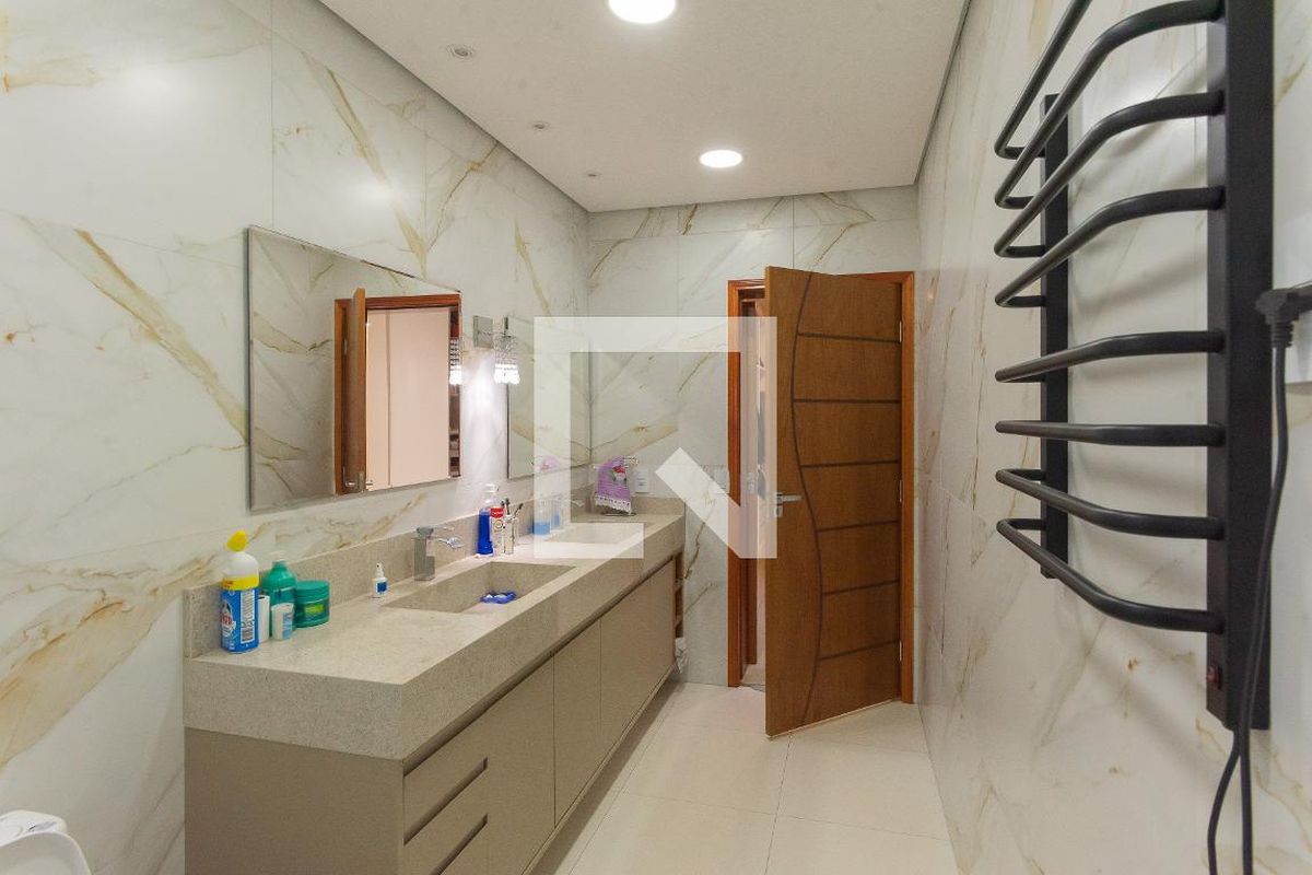 Casa à Venda - Swiss Park, 5 Quartos,  330 m2 em , Campinas - sp | SoloBR