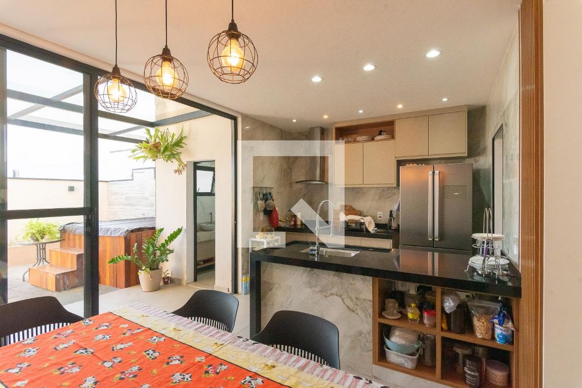 Casa à Venda - Swiss Park, 5 Quartos,  330 m2 em , Campinas - sp | SoloBR