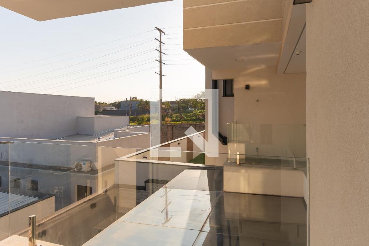 Casa à Venda - Swiss Park, 5 Quartos,  330 m2 em , Campinas - sp | SoloBR