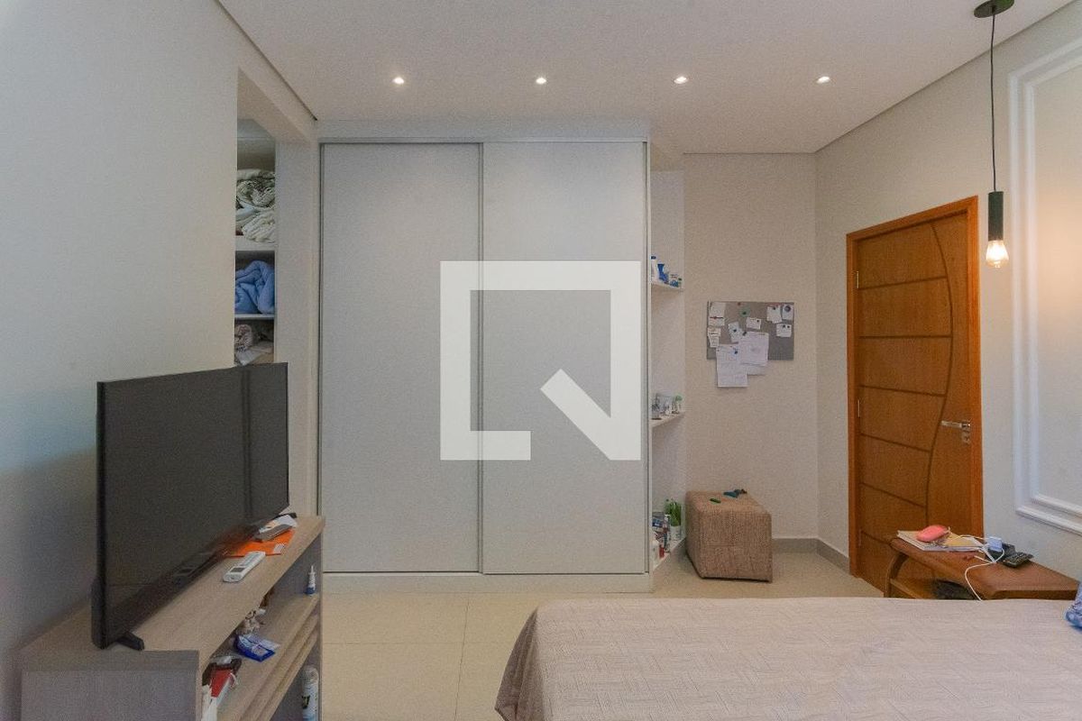 Casa à Venda - Swiss Park, 5 Quartos,  330 m2 em , Campinas - sp | SoloBR