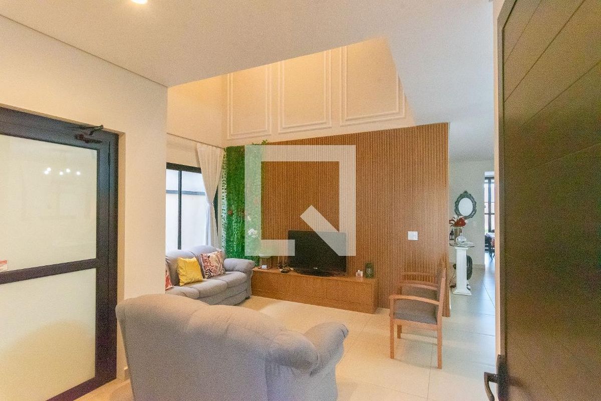 Casa à Venda - Swiss Park, 5 Quartos,  330 m2 em , Campinas - sp | SoloBR