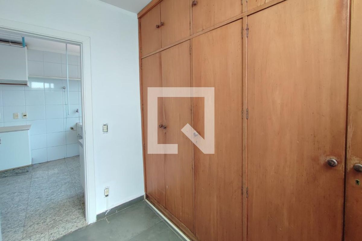 Apartamento à Venda - Cambuí, 4 Quartos,  300 m2 em , Campinas - sp | SoloBR