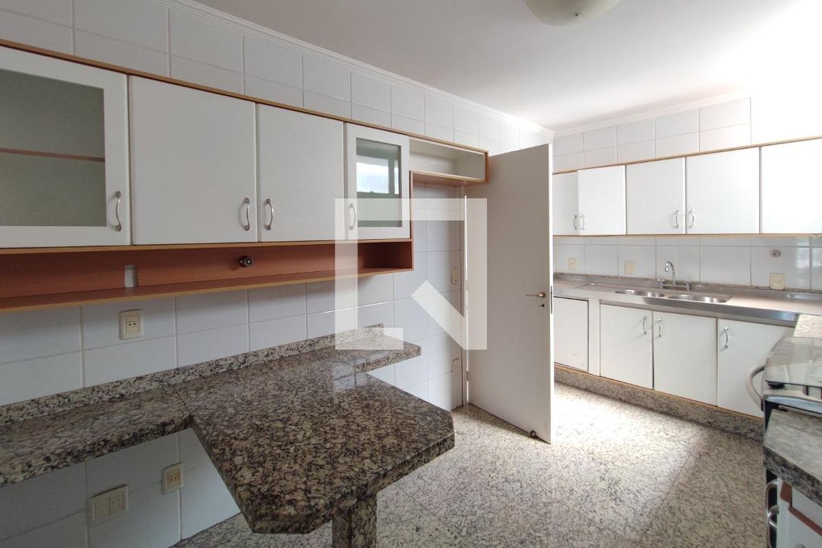Apartamento à Venda - Cambuí, 4 Quartos,  300 m2 em , Campinas - sp | SoloBR