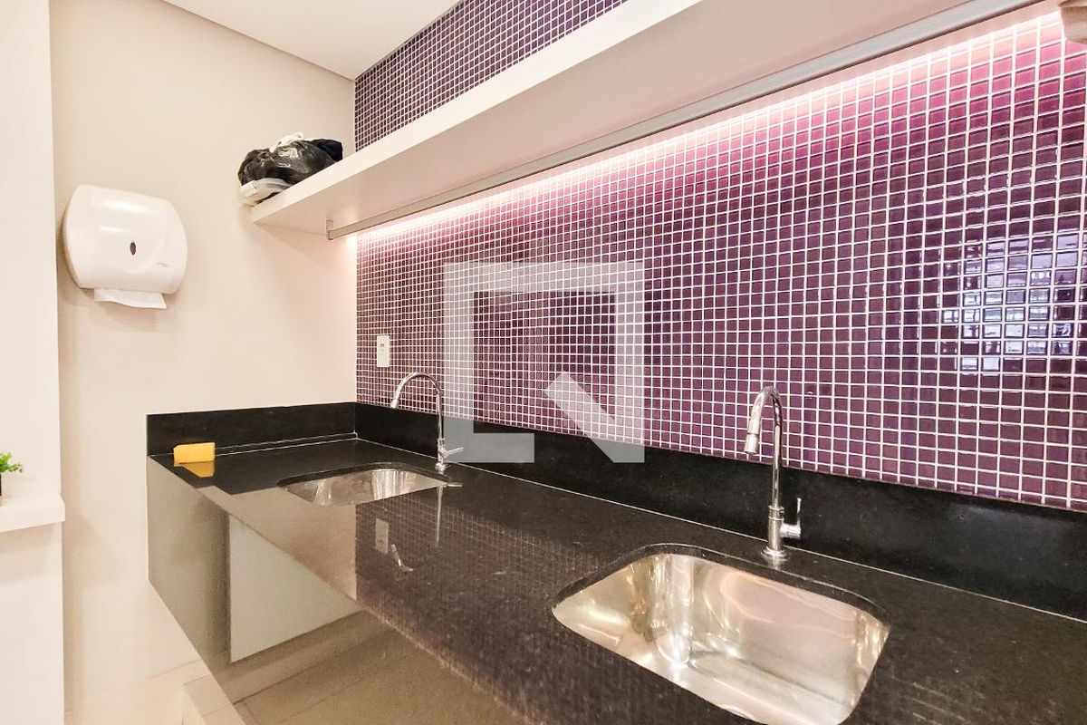 Apartamento à Venda - Bosque, 1 Quarto,  52 m2 em , Campinas - sp | SoloBR