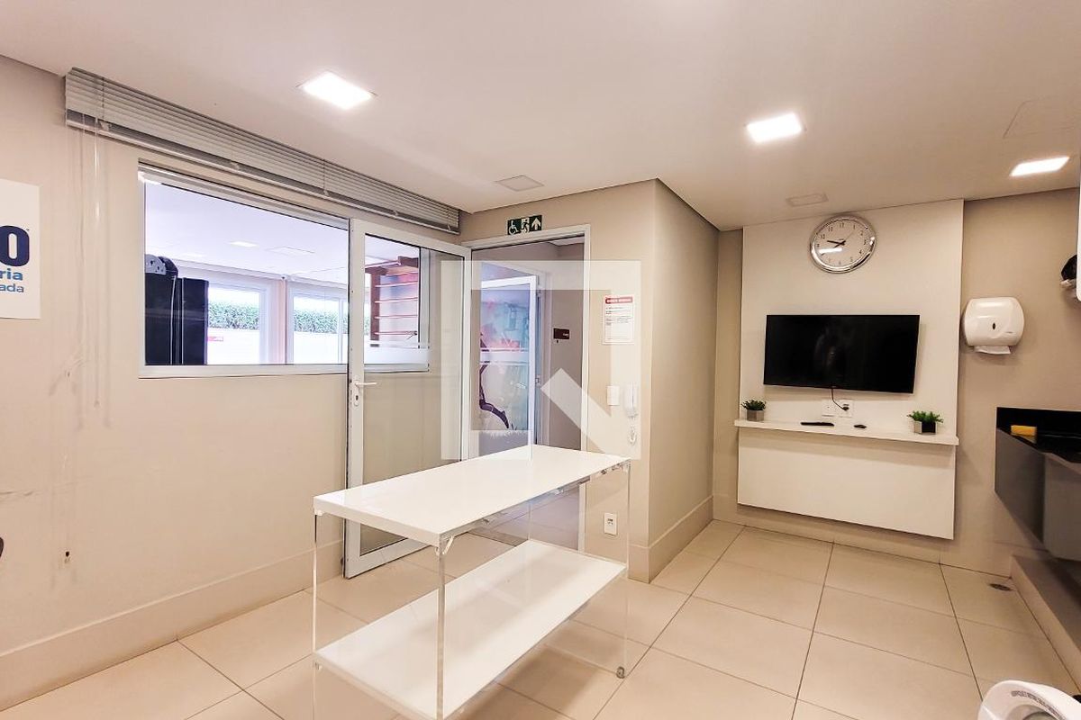 Apartamento à Venda - Bosque, 1 Quarto,  52 m2 em , Campinas - sp | SoloBR