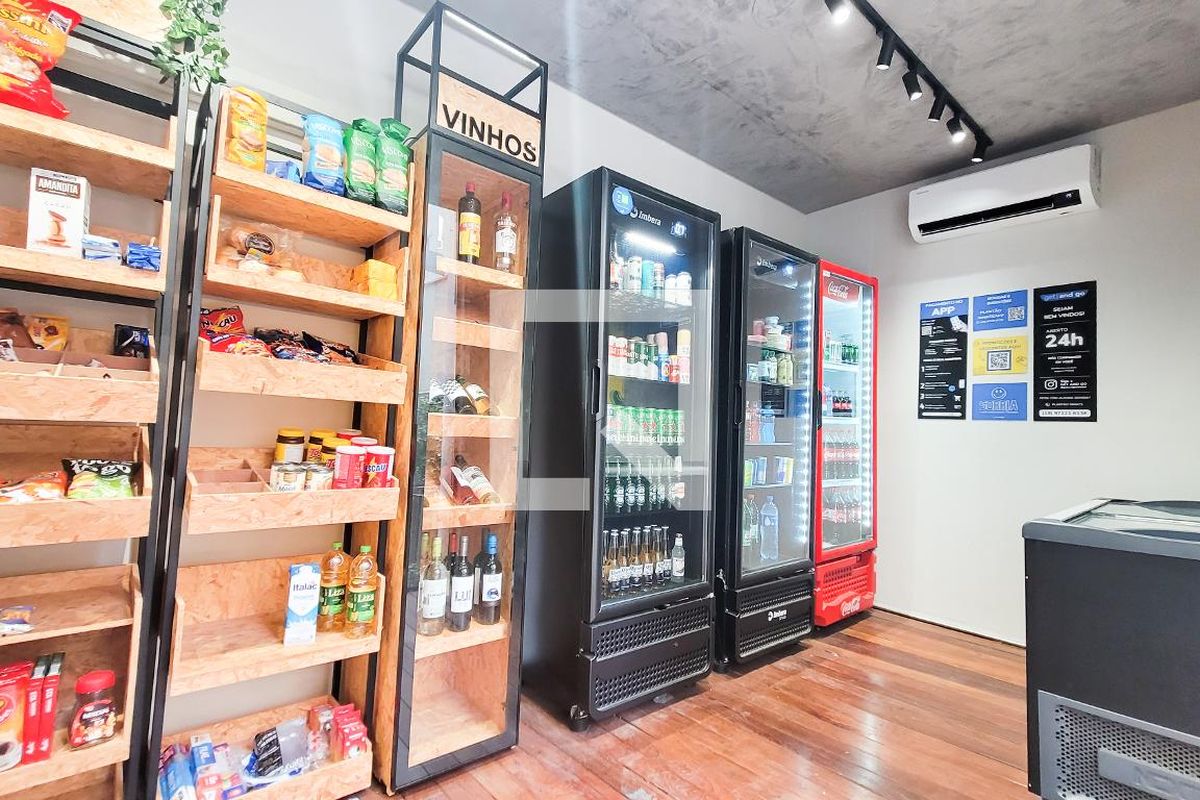 Apartamento à Venda - Bosque, 1 Quarto,  52 m2 em , Campinas - sp | SoloBR