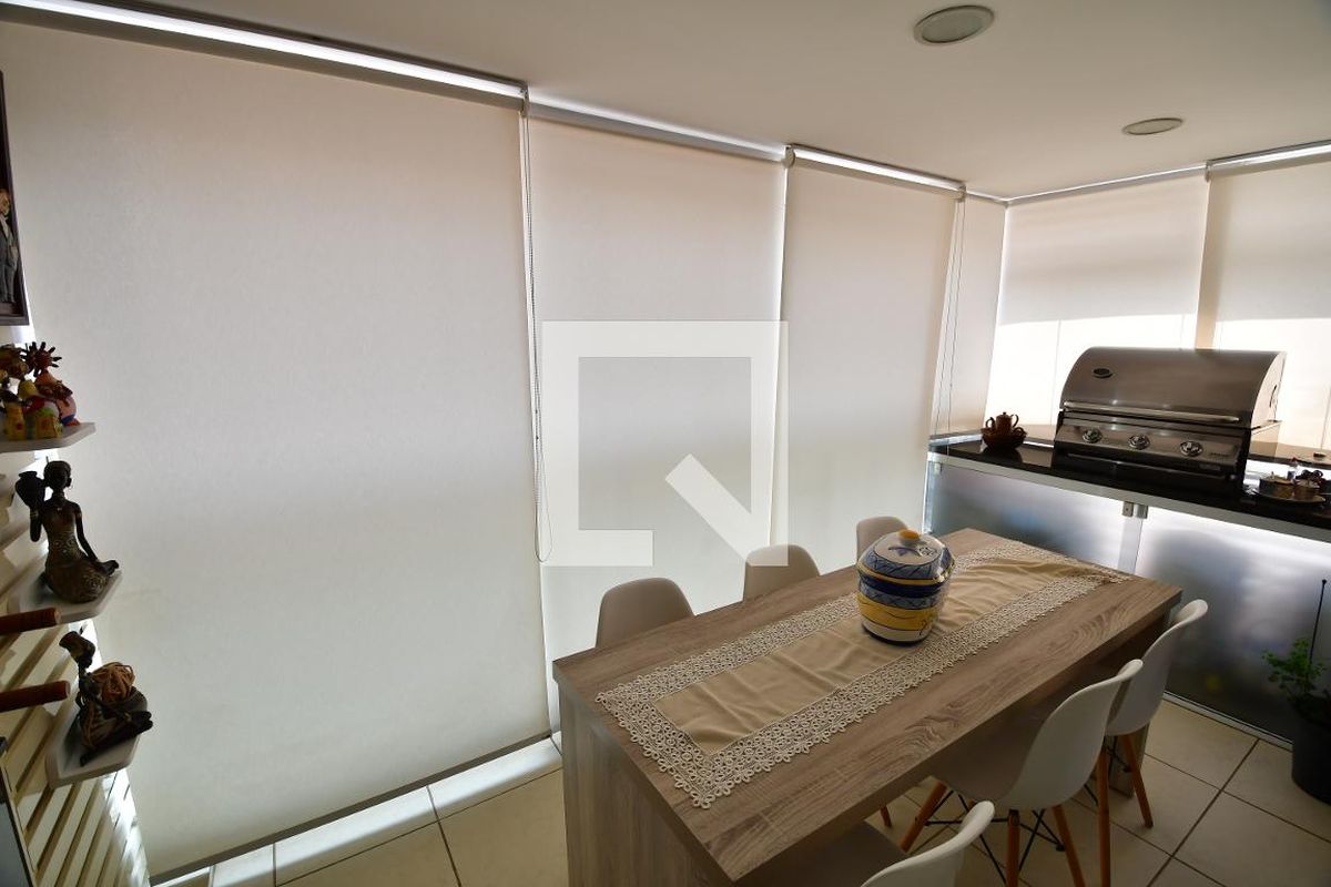 Apartamento à Venda - Centro, 2 Quartos,  66 m2 em , Campinas - sp | SoloBR