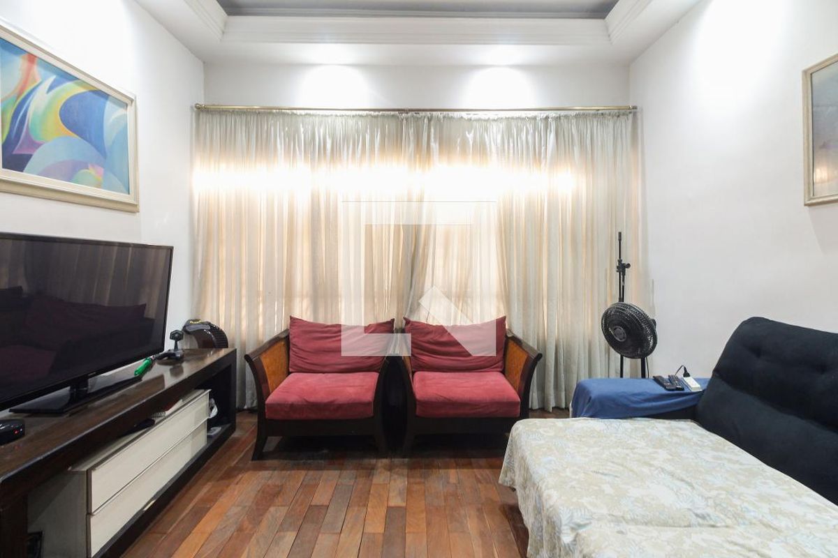 Casa, 3 quartos, 200 m² - Foto 2