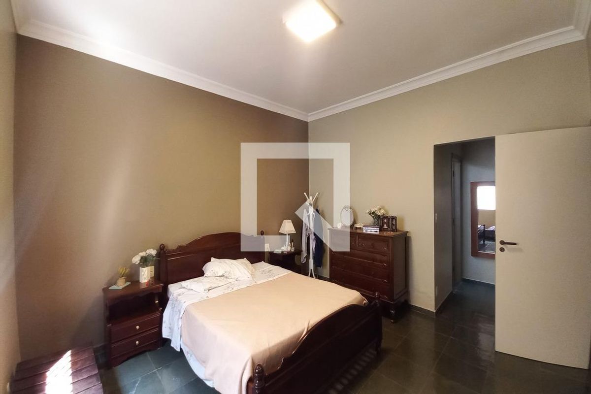 Casa à Venda - Guanabara, 4 Quartos,  493 m2 em , Campinas - sp | SoloBR