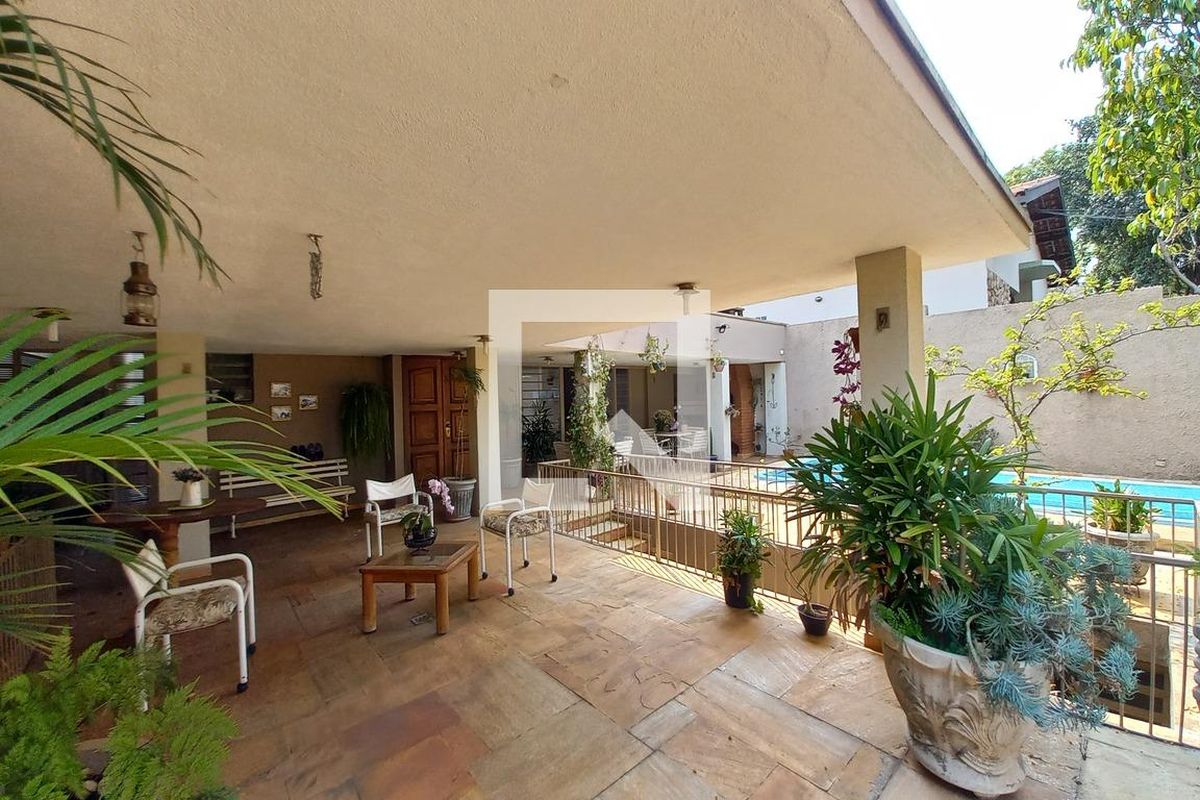 Casa à Venda - Guanabara, 4 Quartos,  493 m2 em , Campinas - sp | SoloBR