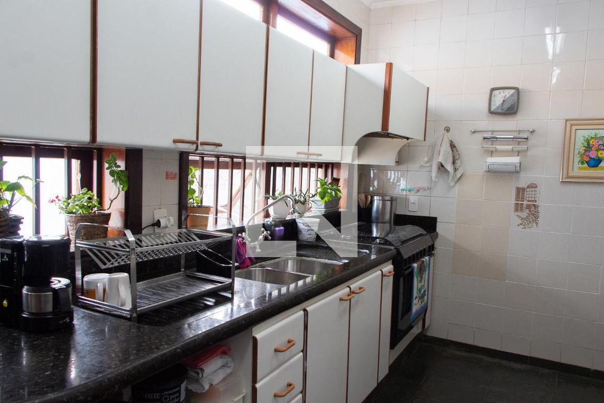 Casa à Venda - Jardim Chapadão, 3 Quartos,  288 m2 em , Campinas - sp | SoloBR