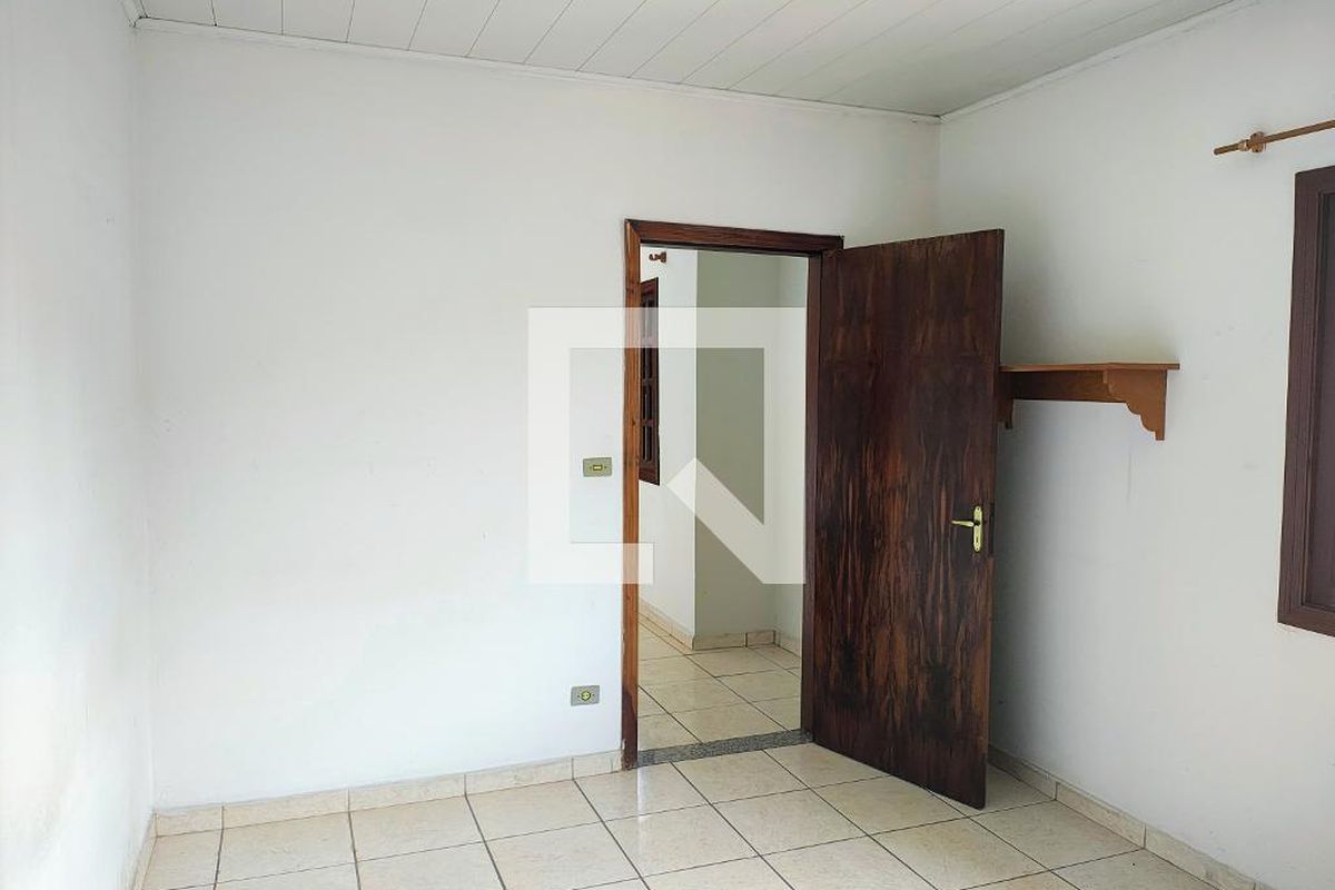 Casa, 3 quartos, 250 m² - Foto 32