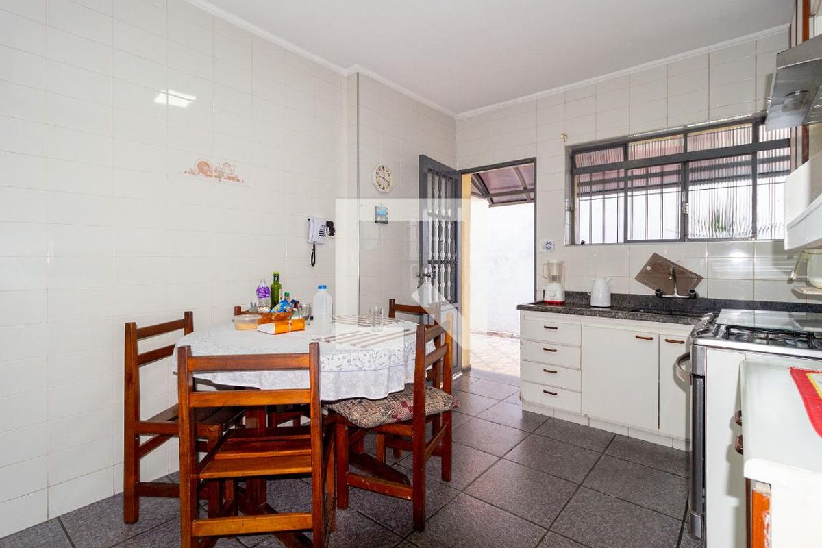 Casa, 3 quartos, 203 m² - Foto 38