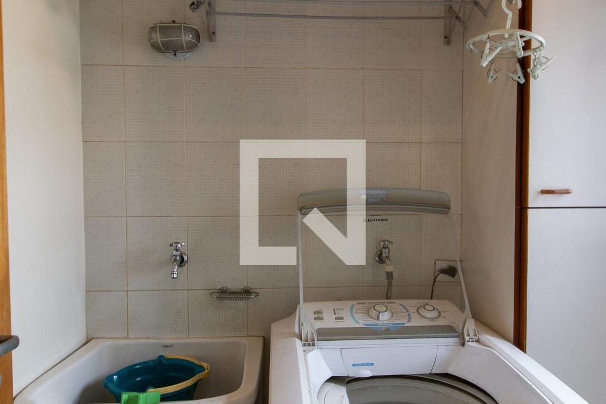 Apartamento à Venda - Cambuí, 1 Quarto,  112 m2 em , Campinas - sp | SoloBR