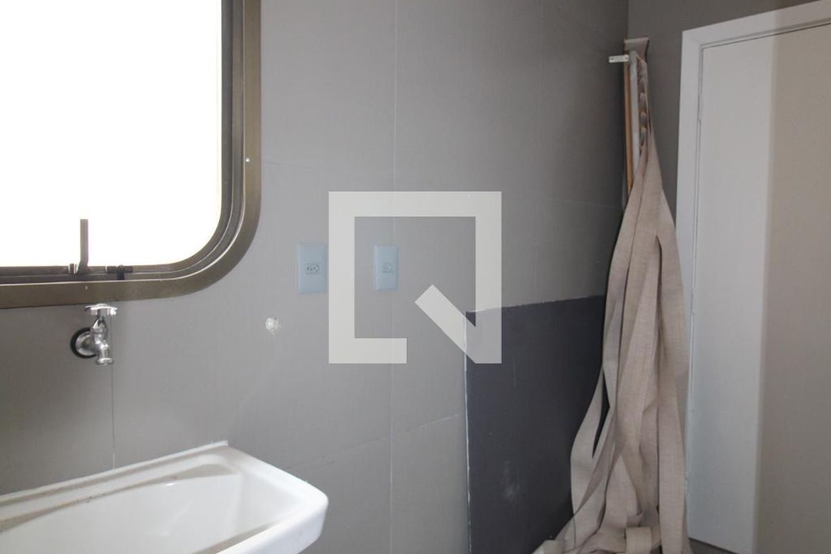 Apartamento à Venda - Cambuí, 1 Quarto,  60 m2 em , Campinas - sp | SoloBR