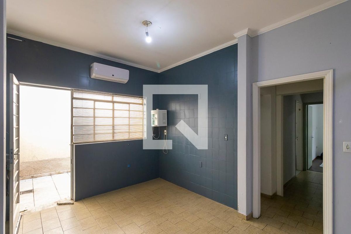 Casa à Venda - Taquaral, 4 Quartos,  350 m2 em , Campinas - sp | SoloBR