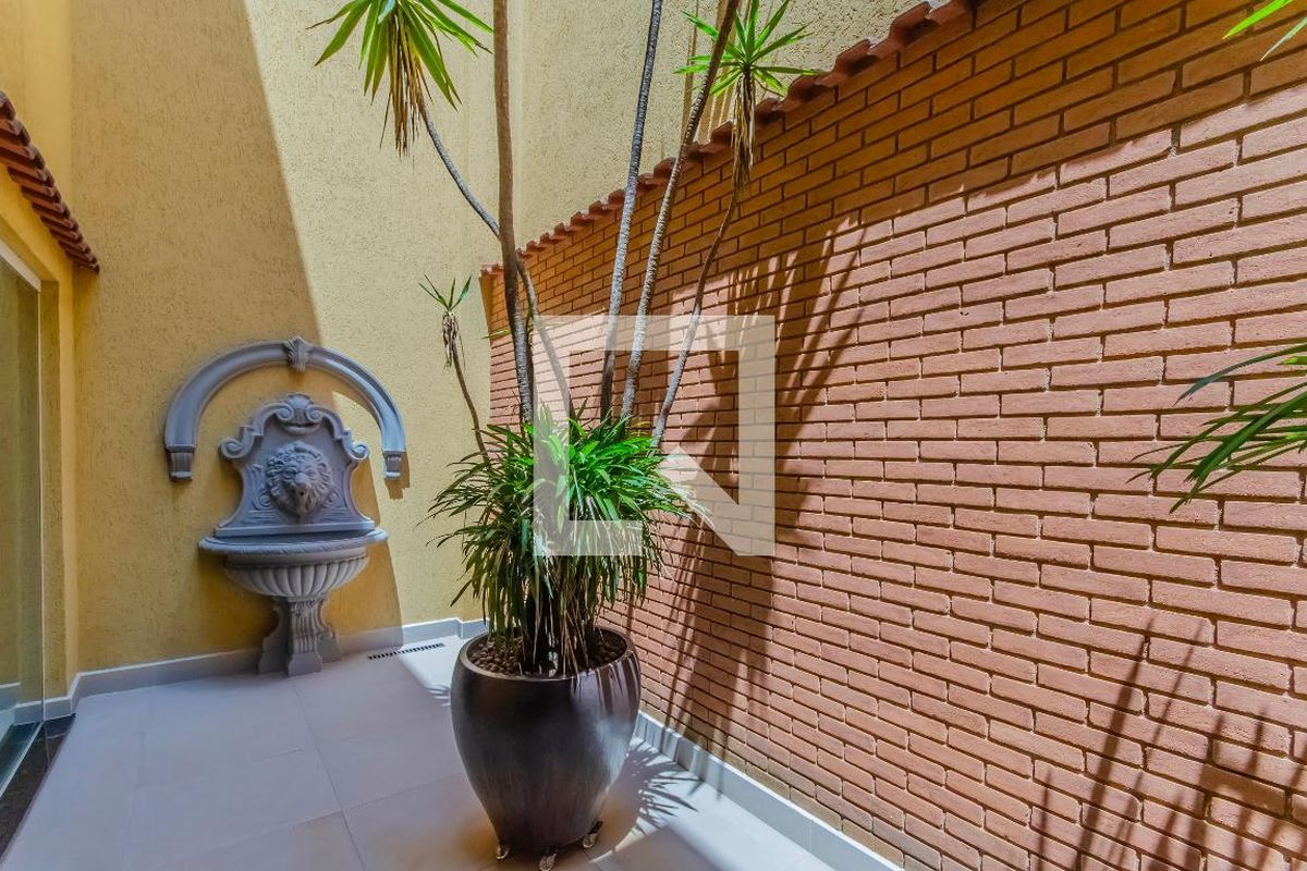 Casa, 3 quartos, 206 m² - Foto 59
