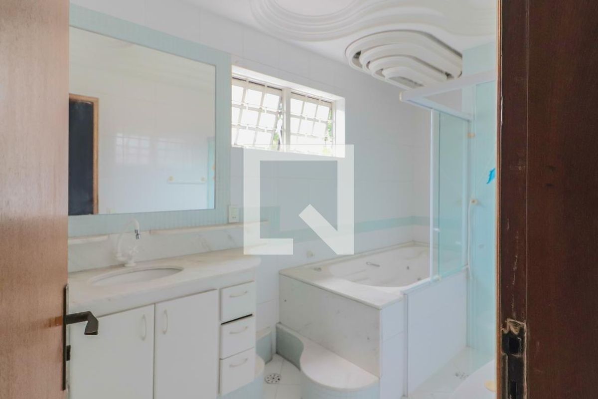 Casa, 4 quartos, 300 m² - Foto 58