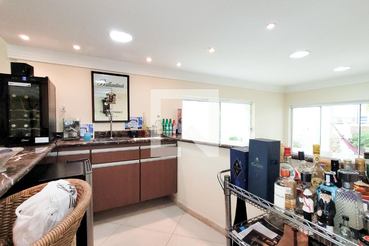 Casa à Venda - Vila Brandina, 4 Quartos,  492 m2 em , Campinas - sp | SoloBR