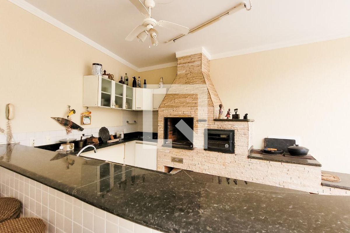 Casa à Venda - Vila Brandina, 4 Quartos,  492 m2 em , Campinas - sp | SoloBR