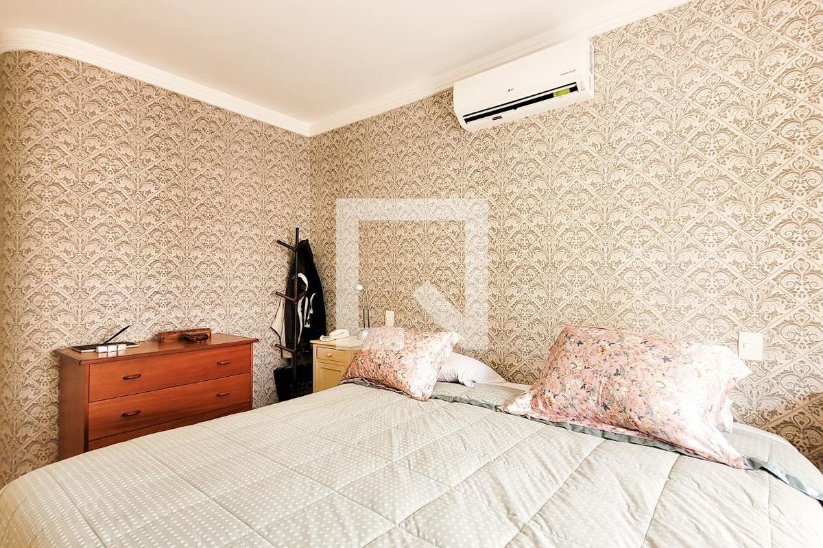 Casa à Venda - Vila Brandina, 4 Quartos,  492 m2 em , Campinas - sp | SoloBR