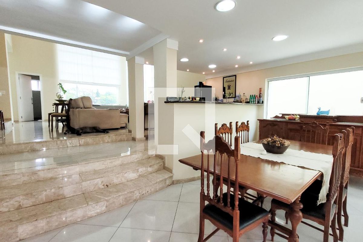 Casa à Venda - Vila Brandina, 4 Quartos,  492 m2 em , Campinas - sp | SoloBR