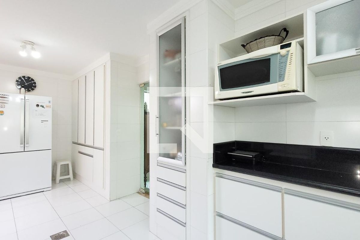 Casa à Venda - Vila Brandina, 4 Quartos,  492 m2 em , Campinas - sp | SoloBR