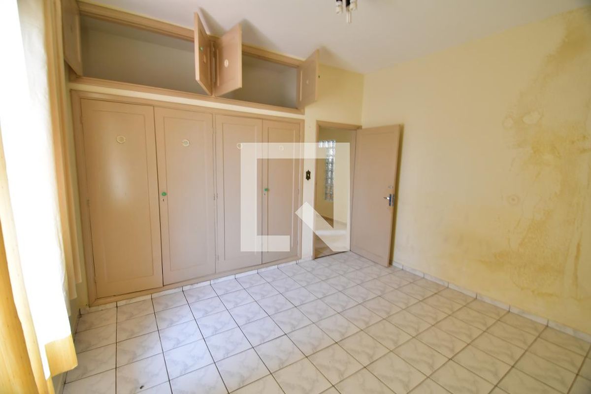 Casa à Venda - Taquaral, 3 Quartos,  395 m2 em , Campinas - sp | SoloBR