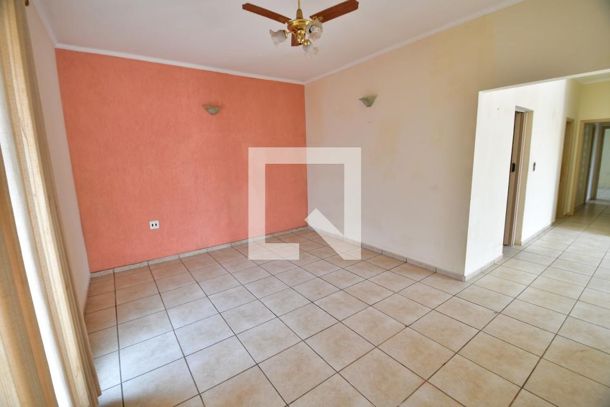 Casa à Venda - Taquaral, 3 Quartos,  395 m2 em , Campinas - sp | SoloBR