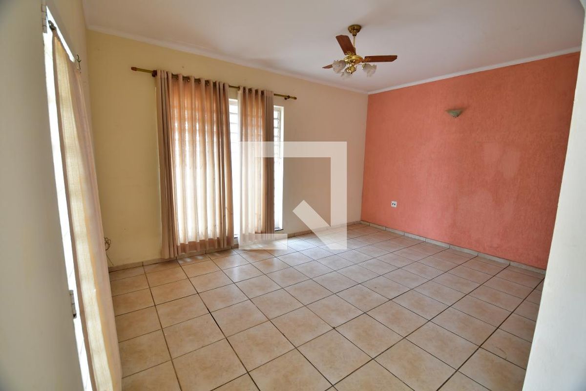 Casa à Venda - Taquaral, 3 Quartos,  395 m2 em , Campinas - sp | SoloBR